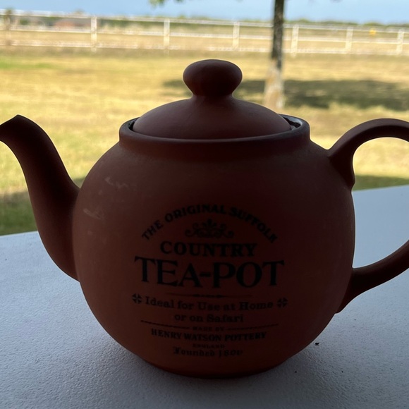 Henry Watson Terracotta Country Tea-Pot - Picture 2 of 5